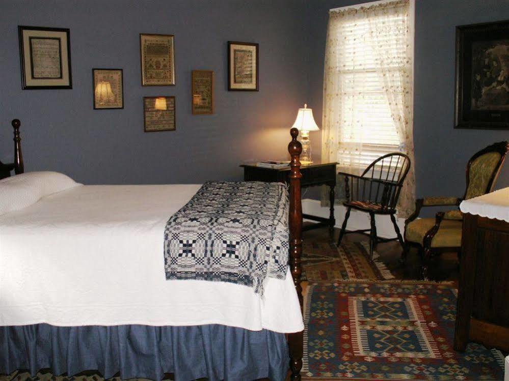 Hanna House Bed & Breakfast Ню Берн Екстериор снимка
